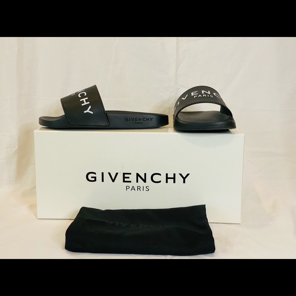Givenchy Slide Sandals Size 35 (5)